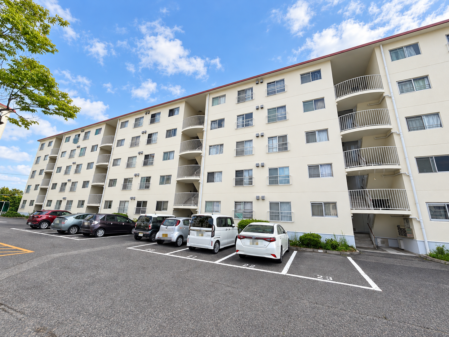 高倉台ハイツ1号棟　350万円
